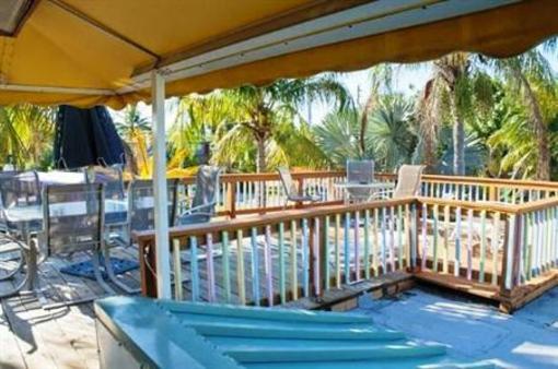 фото отеля Sun Deck Inn & Suites