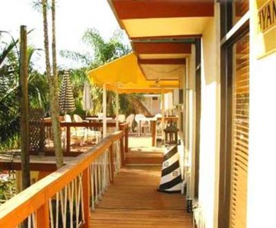 фото отеля Sun Deck Inn & Suites