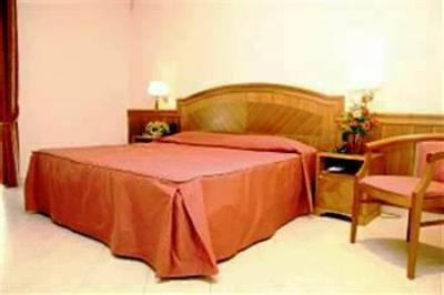 фото отеля Hotel San Pietro Naples