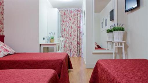 фото отеля Hostal Matheu