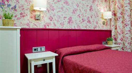 фото отеля Hostal Matheu