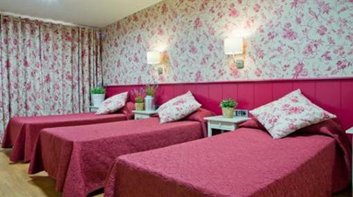 фото отеля Hostal Matheu