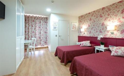 фото отеля Hostal Matheu