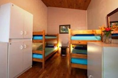 фото отеля Dougies Backpackers Resort