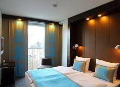 фото отеля Motel One Munchen Sendlinger Tor