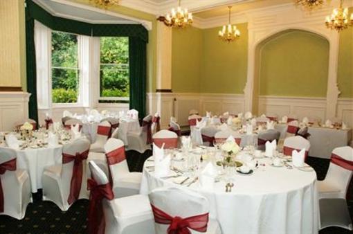 фото отеля Oakwood House Maidstone