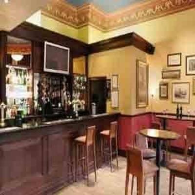 фото отеля Travelodge Edinburgh Learmonth