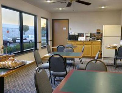 фото отеля Howard Johnson Express Inn Wichita