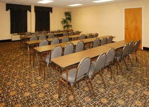 фото отеля Comfort Suites Goldsboro