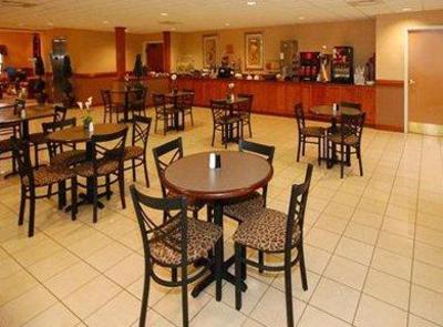 фото отеля Comfort Suites Goldsboro