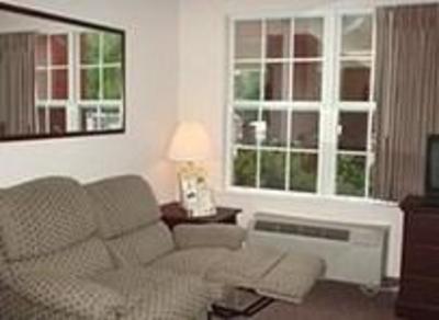 фото отеля Crestwood Suites Greensboro (North Carolina)