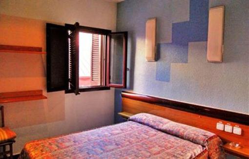 фото отеля Hostal Radio Barcelona