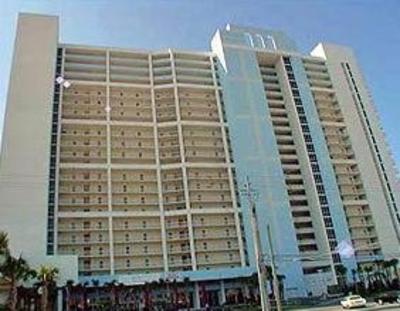 фото отеля Majestic Beach Towers