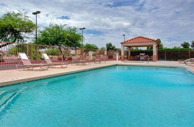 фото отеля Candlewood Suites Phoenix Tempe