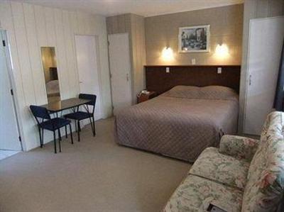 фото отеля Hansens Cottage Motel