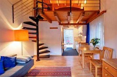 фото отеля Mountain Exposure Good Value Apartments