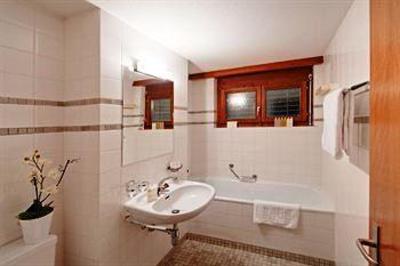 фото отеля Mountain Exposure Good Value Apartments