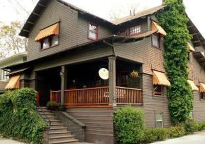 фото отеля Amber House Bed and Breakfast Inn