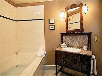 фото отеля Amber House Bed and Breakfast Inn