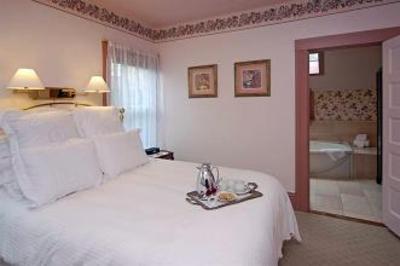 фото отеля Amber House Bed and Breakfast Inn