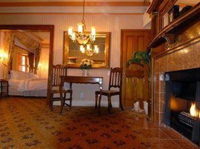 фото отеля Dorymans Oceanfront Inn