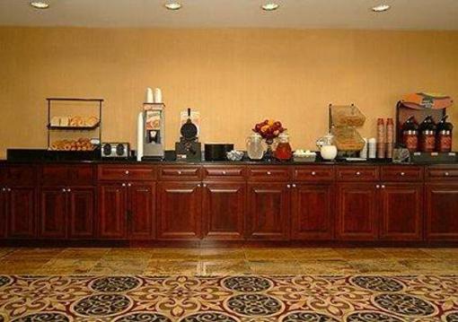 фото отеля Comfort Inn & Suites Clinton (Mississippi)