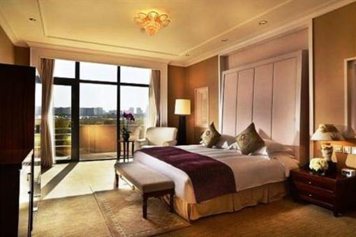 фото отеля Crowne Plaza Erdos