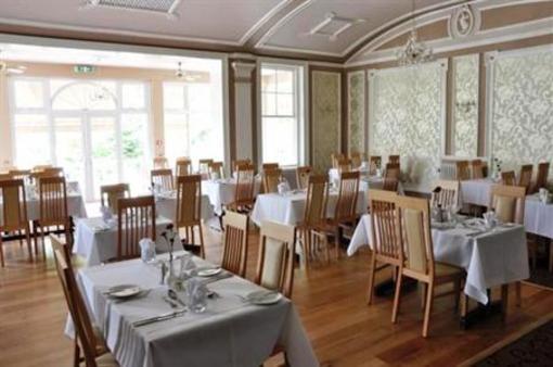 фото отеля Lincombe Hall Hotel