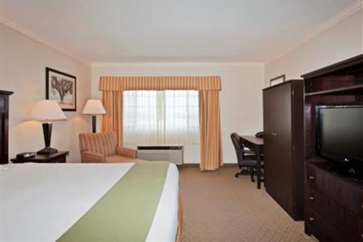 фото отеля Holiday Inn Express Lompoc