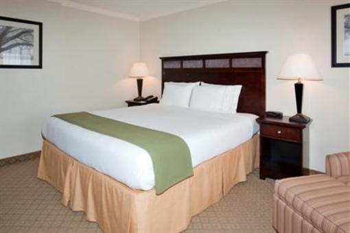 фото отеля Holiday Inn Express Lompoc