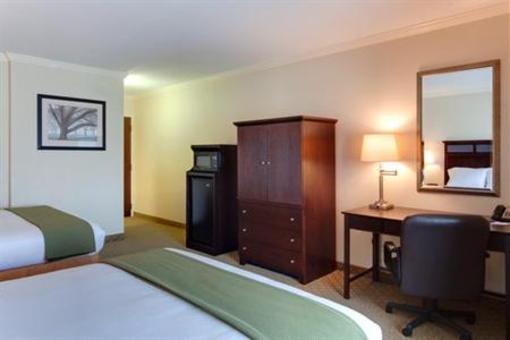 фото отеля Holiday Inn Express Lompoc