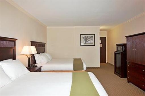 фото отеля Holiday Inn Express Lompoc