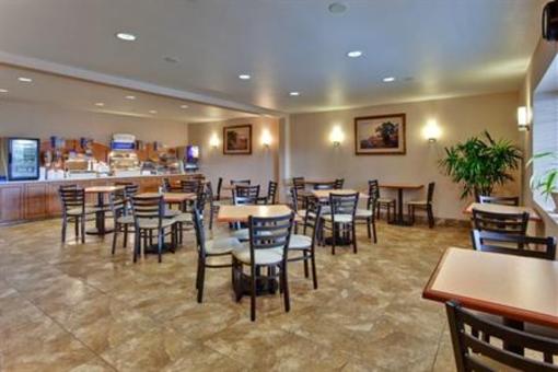 фото отеля Holiday Inn Express Lompoc