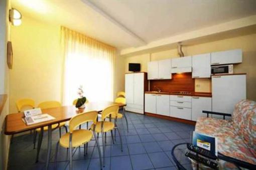 фото отеля Residence Capitol Hotel Cattolica