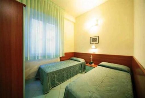 фото отеля Residence Capitol Hotel Cattolica