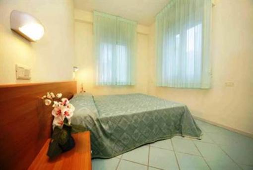 фото отеля Residence Capitol Hotel Cattolica