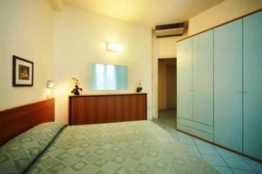 фото отеля Residence Capitol Hotel Cattolica
