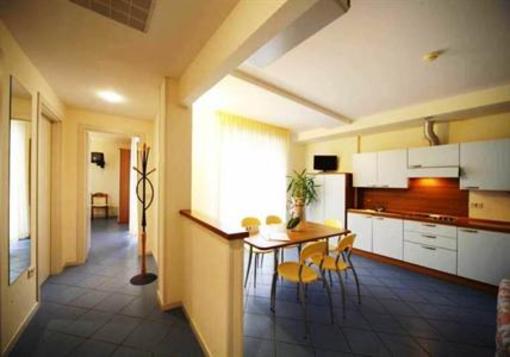 фото отеля Residence Capitol Hotel Cattolica