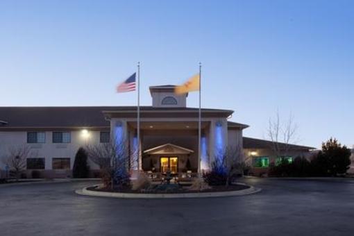 фото отеля Holiday Inn Express Raton