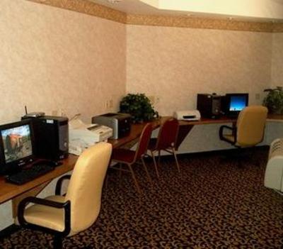 фото отеля Holiday Inn Express Raton