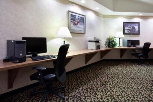 фото отеля Holiday Inn Express Raton