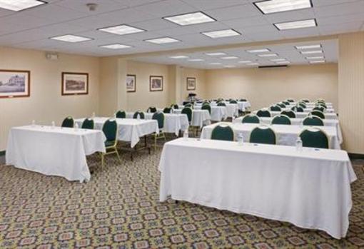 фото отеля Holiday Inn Express Southington