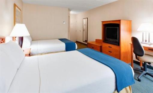 фото отеля Holiday Inn Express Southington