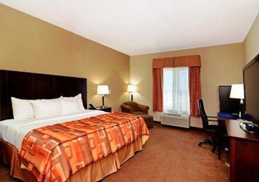 фото отеля Comfort Inn And Suites Alvarado