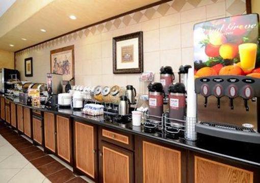фото отеля Comfort Inn And Suites Alvarado