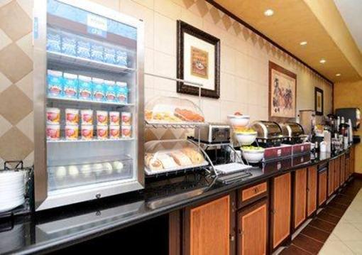 фото отеля Comfort Inn And Suites Alvarado