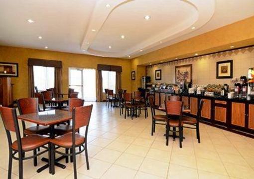 фото отеля Comfort Inn And Suites Alvarado