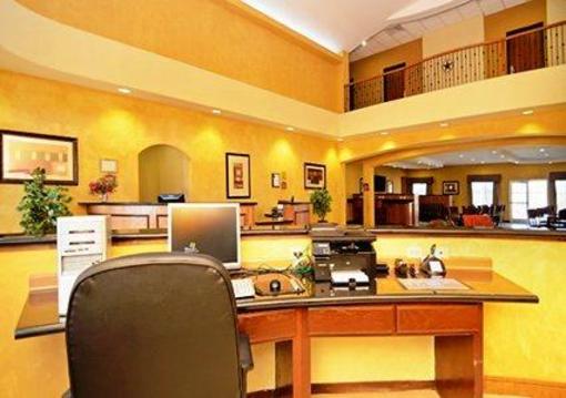 фото отеля Comfort Inn And Suites Alvarado