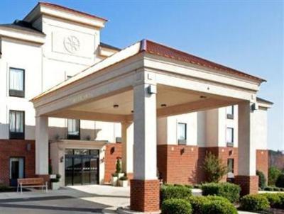 фото отеля Holiday Inn Express Hotel and Suites Petersburg Dinwiddie