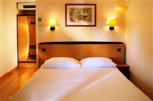 фото отеля Campanile Lille Sud Chr Hotel